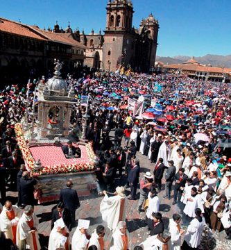 Descubre Cusco y vive la magia del Señor de Qoyllorit’i y Corpus Christi