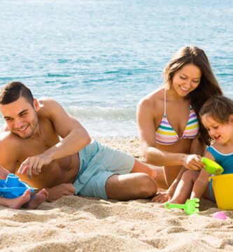 Verano 2025: tres destinos ideales para unas vacaciones familiares