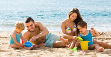 Verano 2025: tres destinos ideales para unas vacaciones familiares