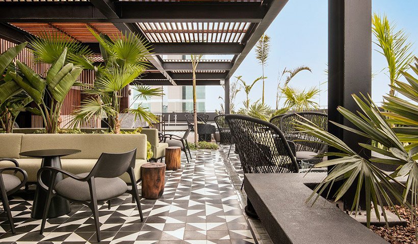 “Wine Battle” El rooftop del Pullman se convierte en el punto de encuentro del vino