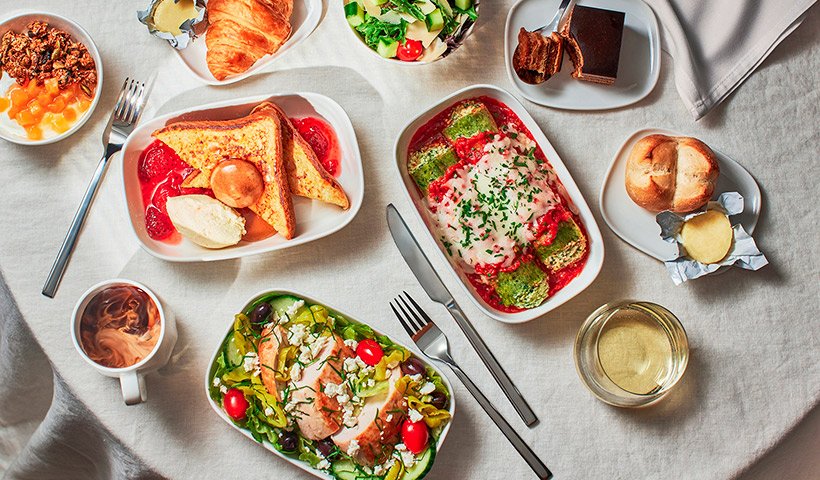 Nuevos sorbos y bocados: despega la renovación del menú de primavera a bordo de Delta